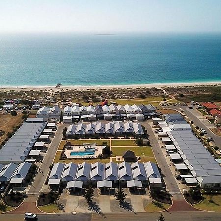 ジュリアン・ベイ Unit 39 Seafront Estateヴィラ エクステリア 写真